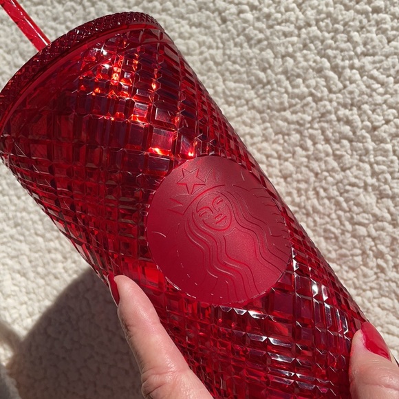 NEW Starbucks Venti Red Jewel Studded Holiday 2021 Cold Cup Tumbler - Picture 9 of 10